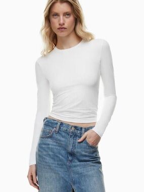 Aritzia Wilfred (Re)Touch Dauphine Longsleeve Top in White – Size Small (NWOT)
